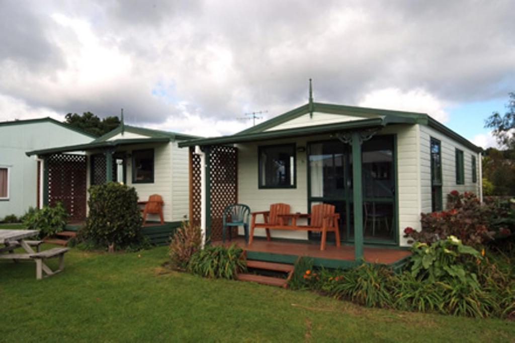 Omokoroa Kiwi Holiday Park Tauranga Room photo